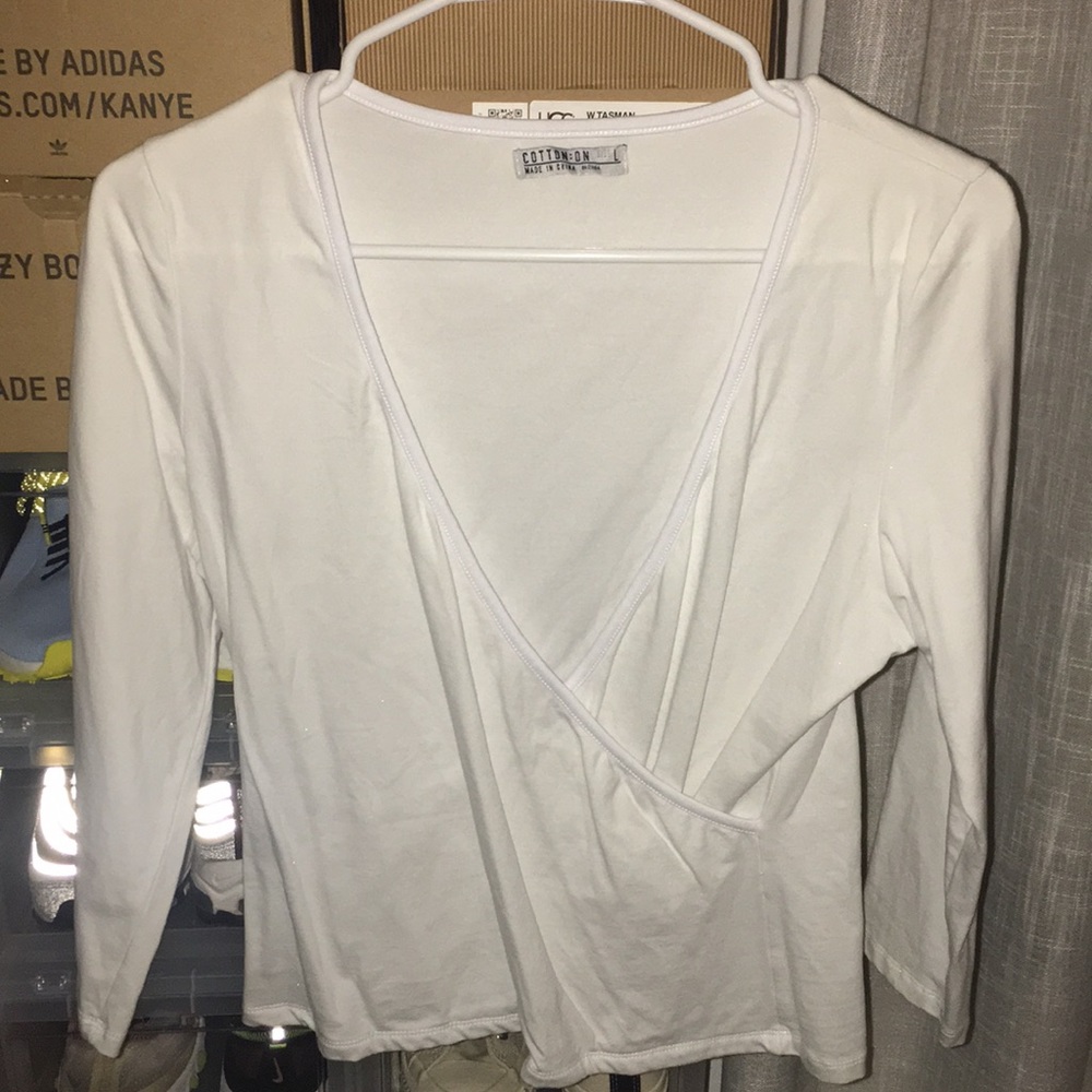 Deep v neck cropped blouse